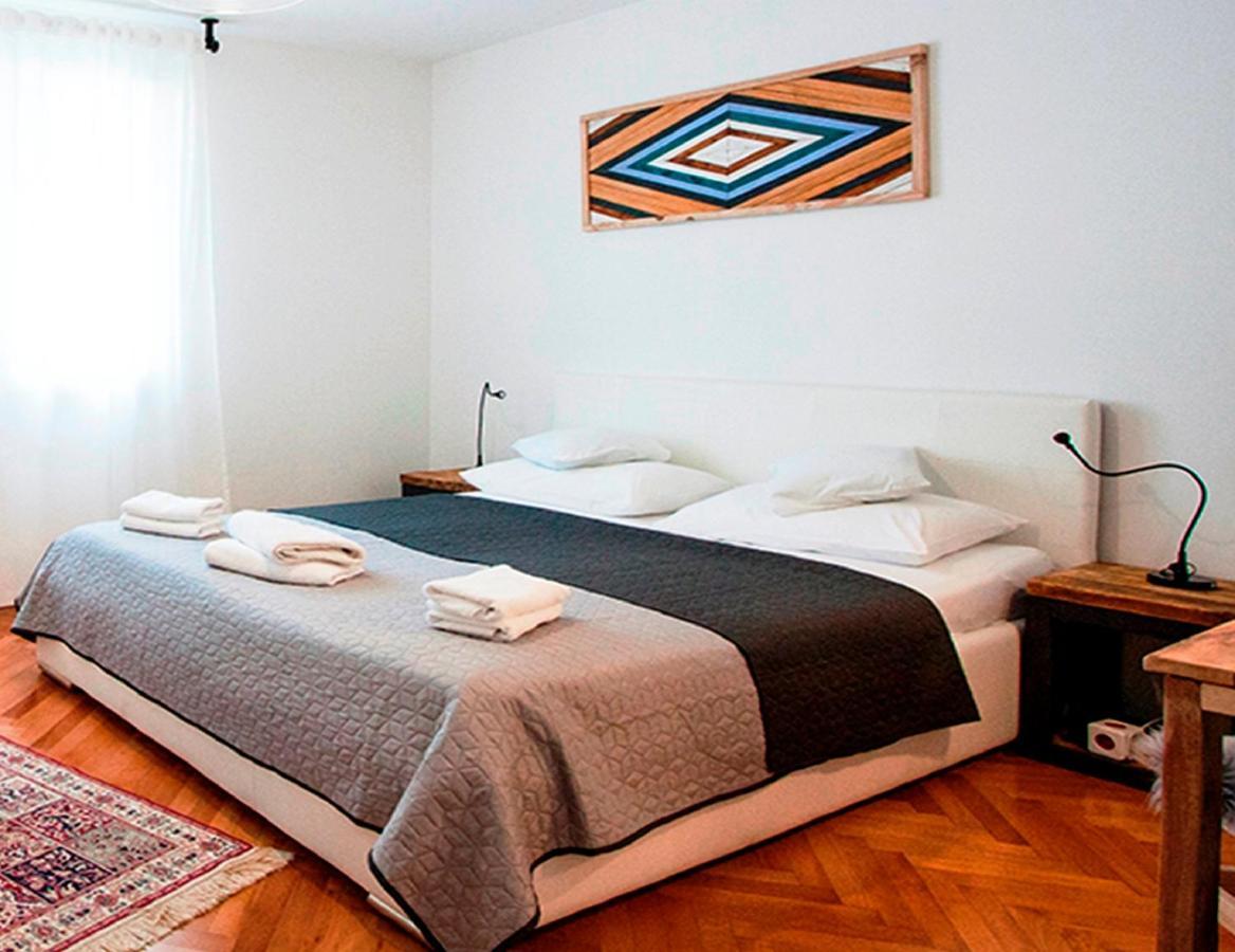 Casa Villa Carducci Rovigno Esterno foto